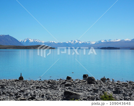 テカポ湖の春景色 テカポ湖の春景色 109043648