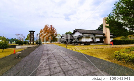 道の駅人吉 人吉クラフトパーク石野公園 紅葉の頃 道の駅人吉 人吉クラフトパーク石野公園 紅葉の頃 109043941