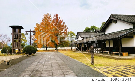 道の駅人吉 人吉クラフトパーク石野公園 紅葉の頃 道の駅人吉 人吉クラフトパーク石野公園 紅葉の頃 109043944