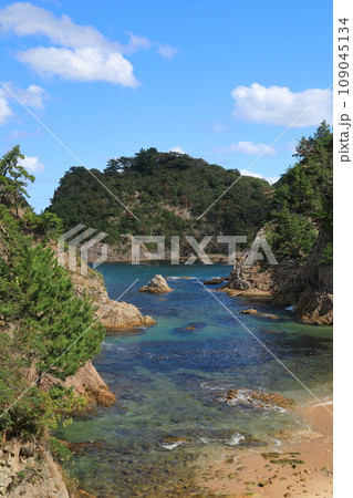 山陰海岸ジオパーク浦富海岸大鴨ヶ磯の風景 山陰海岸ジオパーク浦富海岸大鴨ヶ磯の風景 109045134