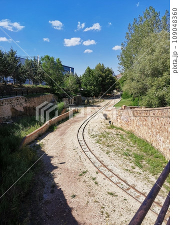 Train track of the Utrillas mining museum 109048360