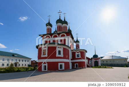 Epiphany Convent in the ancient city of Uglich on the banks of the Volga River 109050912