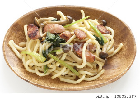 ソーセージと野菜の焼うどん ソーセージと野菜の焼うどん 109053387