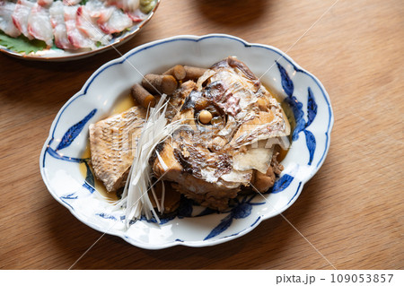 真鯛の兜煮の食卓 109053857