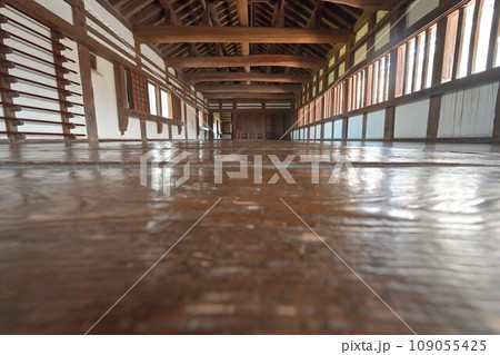 国宝姫路城 小天守と櫓廊下 内部の様子 国宝姫路城 小天守と櫓廊下 内部の様子 109055425