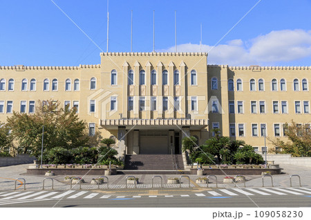 和歌山県和歌山市 秋の和歌山県庁 和歌山県和歌山市 秋の和歌山県庁 109058230