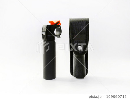 熊撃退スプレー　熊よけスプレー　ホルダー付 109060713