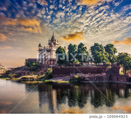 Jaswanth Thada mausoleum on sunset, Jodhpur, Rajasthan, India 109064923