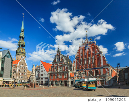 Riga Town Hall Square, House of the Blackheads and St. Peter's Church, Riga, Latvia Riga Town Hall Square, House of the Blackheads and St. Peter's Church, Riga, Latvia 109065208
