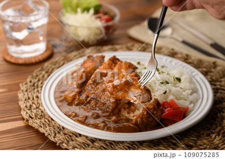 みんな大好き カツカレー みんな大好き カツカレー 109075285