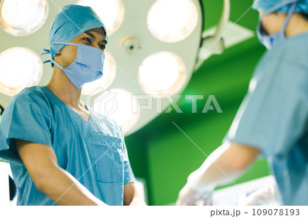 手術イメージ 109078193