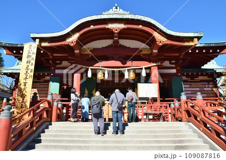 快晴の亀戸天神社 東京 快晴の亀戸天神社 東京 109087816