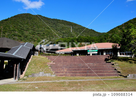 兵庫県丹波篠山市陶の郷（すえのさと） 109088314