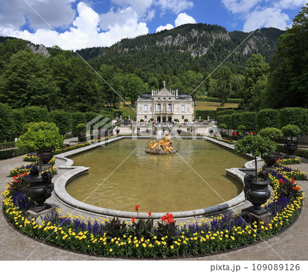 Linderhof Palace, near Oberammergau in southwest Bavaria, Germany Linderhof Palace, near Oberammergau in southwest Bavaria, Germany 109089126