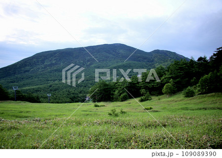 高峰高原 高峰温泉から見た水ノ塔山 東篭ノ塔山 高峰高原 高峰温泉から見た水ノ塔山 東篭ノ塔山 109089390