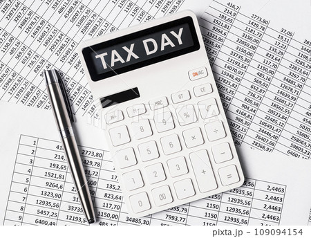 American Tax day memo, taxation declaration submitting reminder American Tax day memo, taxation declaration submitting reminder 109094154