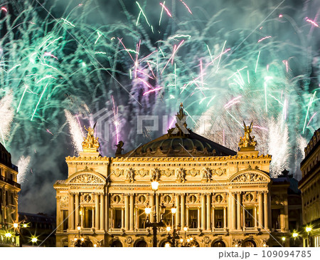 Fireworks over the Opera Garnier (Garnier Palace), Paris, France. Translation 109094785