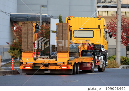 トレーラートラック イメージ トレーラートラック イメージ 109098442