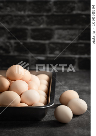 eggs in the carton box eggs in the carton box 109098994