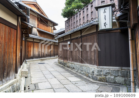 冬の石塀小路 京都府京都市 冬の石塀小路 京都府京都市 109100609