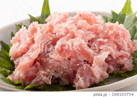 本マグロ入り粗挽きマグロたたき 本マグロ入り粗挽きマグロたたき 109103759