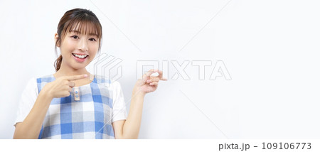 エプロン姿の女性イメージ エプロン姿の女性イメージ 109106773