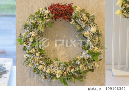 かわいいドアリース 109108342