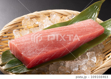 三陸塩釜ひがしもの ブランドまぐろ (めばちまぐろ 中トロ) 日本太平洋沖合北部産 三陸塩釜ひがしもの ブランドまぐろ (めばちまぐろ 中トロ) 日本太平洋沖合北部産 109108463
