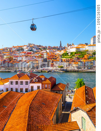 Panoramic view of the city of Porto on a beautiful summer day. Porto, Portugal 109116305
