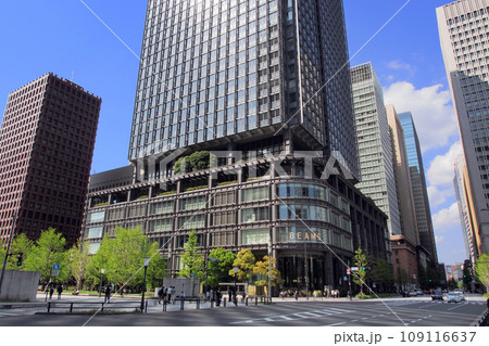 東京駅中央口交差点 大名小路 東京駅中央口交差点 大名小路 109116637