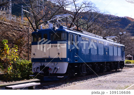 晩秋の甲州路-フルーツライン 109116686
