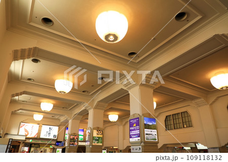 宇治山田駅 駅構内1階コンコース(日本 三重県伊勢市) 宇治山田駅 駅構内1階コンコース(日本 三重県伊勢市) 109118132