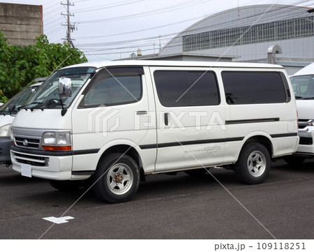 トヨタ・ハイエース 4代目　ワゴン 標準ボディ カスタム 109118251