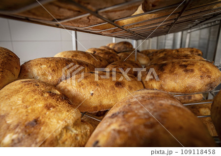 Closeup fresh sourdough bread 109118458