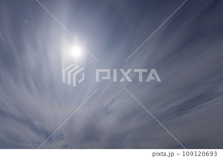 beautiful long cirrus clouds in the sky 109120693
