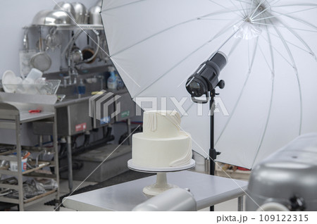 process making white wedding cake process making white wedding cake 109122315