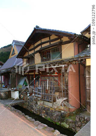 熊川宿　宿場町　若狭鯖街道熊川宿　鯖街道　若狭　福井県若狭町熊川　福井県三方上中郡　旧鯖街道　 109122796