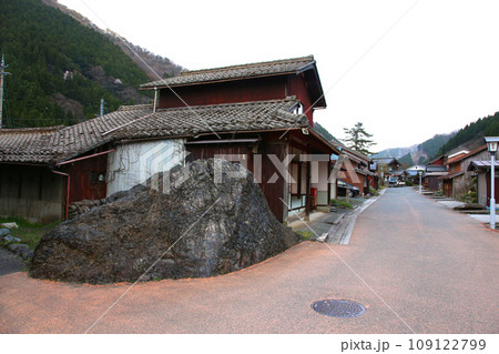 熊川宿　宿場町　若狭鯖街道熊川宿　鯖街道　若狭　福井県若狭町熊川　福井県三方上中郡　旧鯖街道　 109122799
