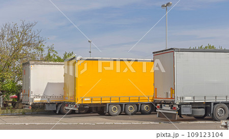 Semi Truck Trailers Semi Truck Trailers 109123104