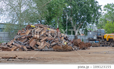 Scrap Yard Iron 109123155