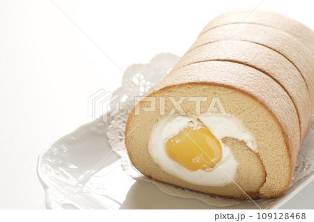 ロールケーキ 109128468