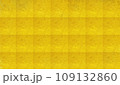 金色の色紙テクスチャ背景素材 109132860
