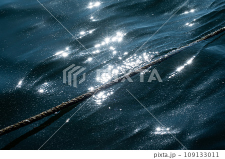 海　光　波紋　海面　波 109133011