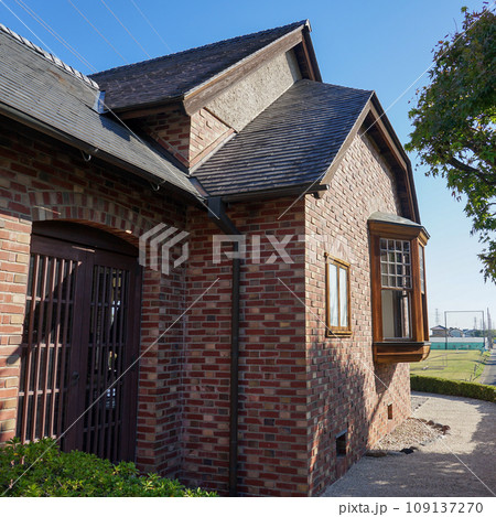 渋沢栄一ゆかりの誠之堂（埼玉県深谷市） 109137270