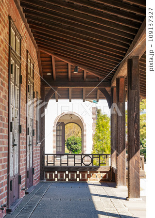 渋沢栄一ゆかりの誠之堂（埼玉県深谷市） 109137327