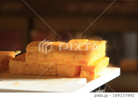 玉子焼き　卵焼き　職人が焼き上げる卵焼き 109137992