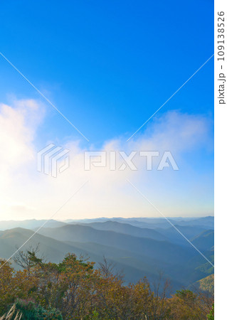 【和歌山県】10月・護摩壇山からの眺め 109138526