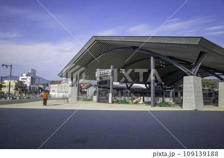 電車の宮島口駅前 電車の宮島口駅前 109139188