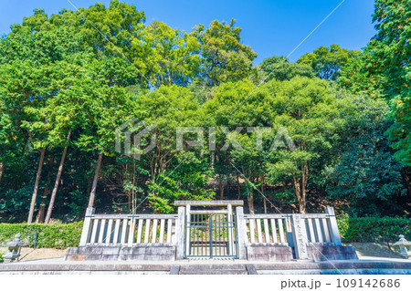 奈良県桜井市　第三十四代舒明天皇　押坂内陵 109142686