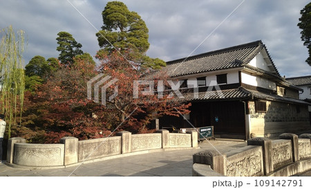 朝の倉敷美観地区の風景（大原本邸 旧大原家住宅） 109142791